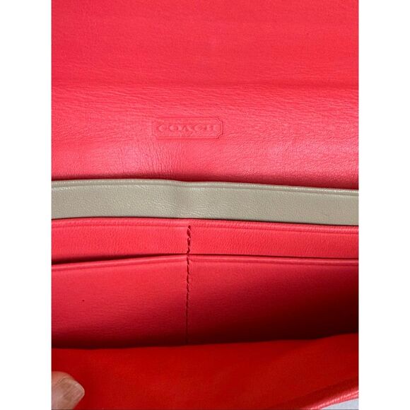 Coach New York Slim Leather Continental Wallet in Bright Pink - Picture 8 of 11